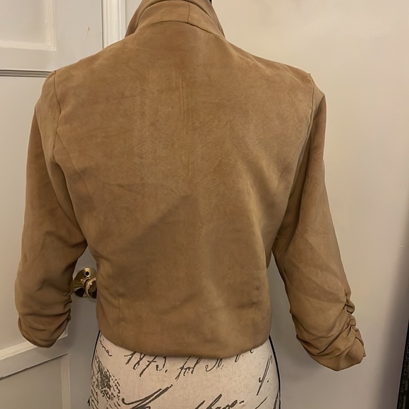 Jacket - Picture 3 of 6